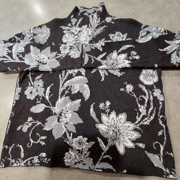 CYNTHIA ROWLEY Funnel Neck Long Sleeves Floral Sweater - Black/Grey/White - Med - Picture 2 of 6